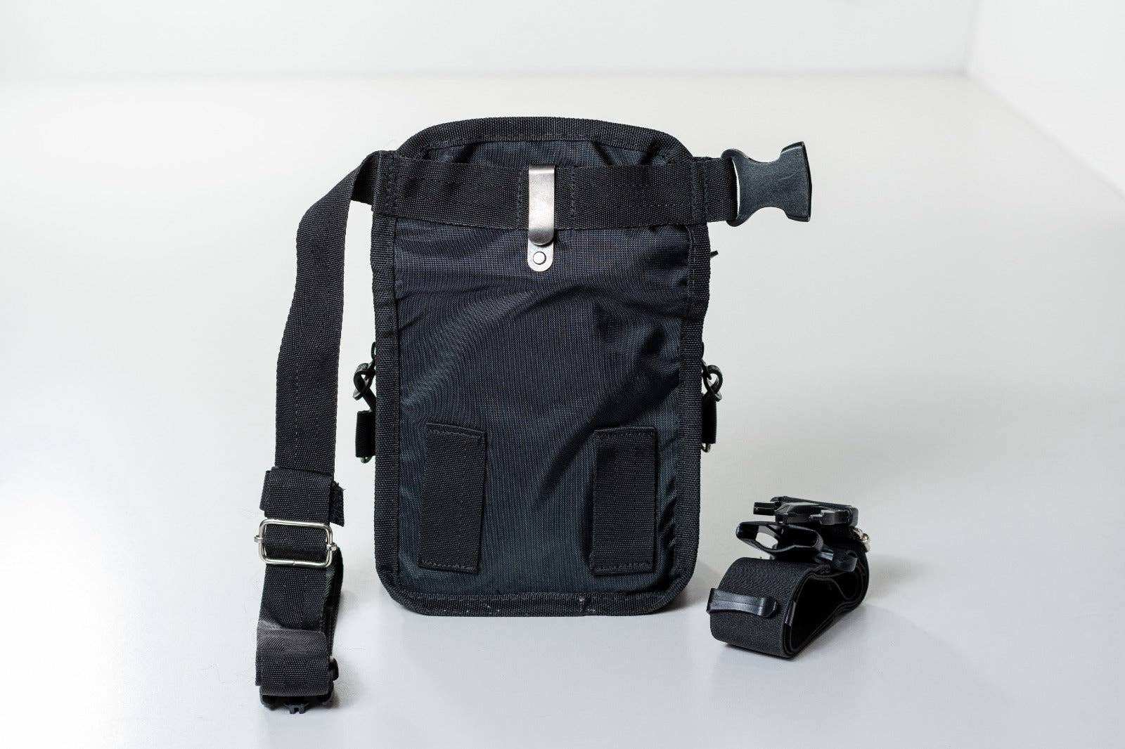 AkraCreations - Wholesale Pet Treat Bag - Dog - Slim Fit Thigh Treat Bag – Dog Training Pouch9