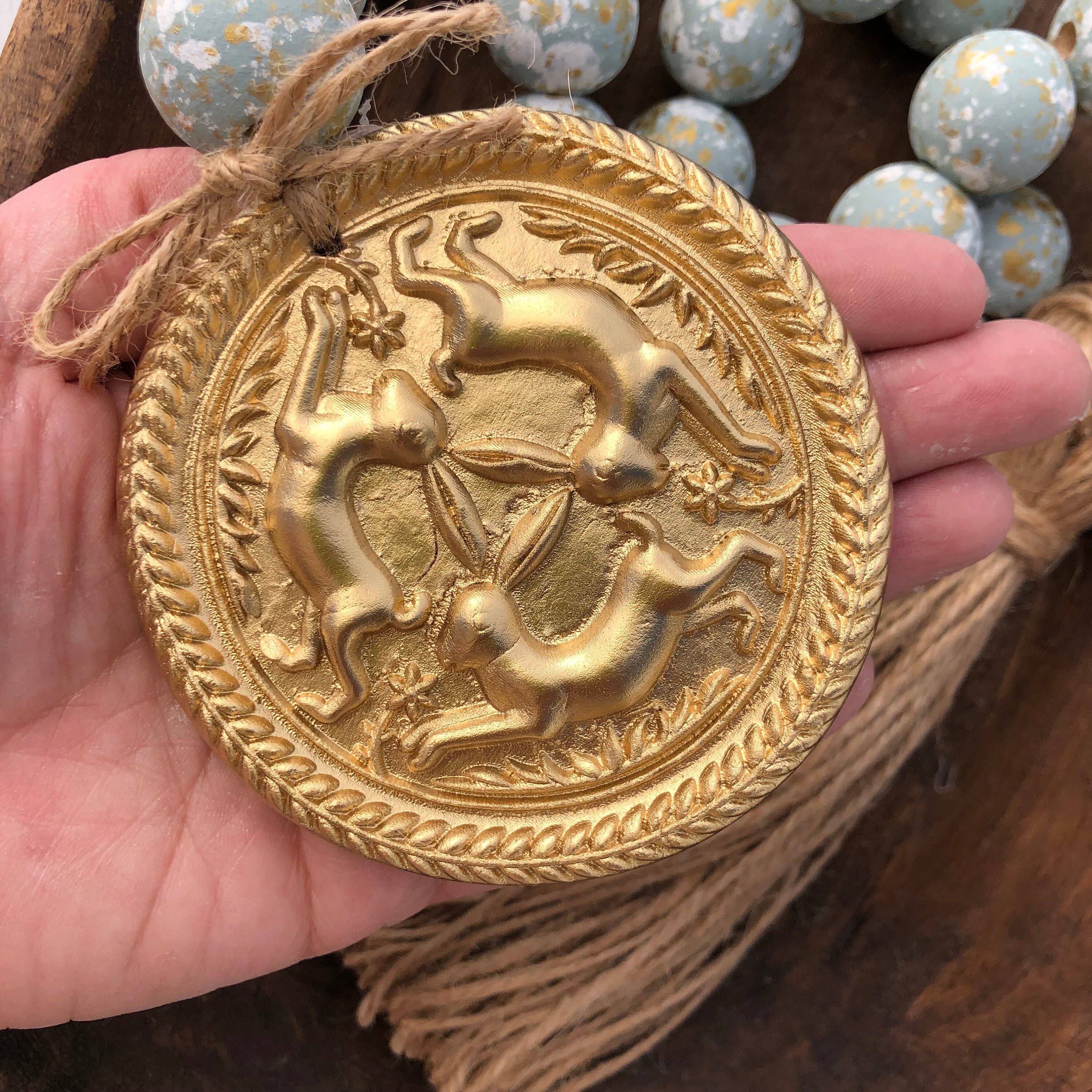 Place of Grace Designs - Vente Décorations de table - Perles de bénédiction avec intaglio de lapin | Guirlande de perles avec intag2