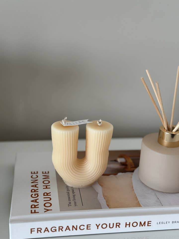 Geometrischer Bogenkerze für den Großhandel von Allure Wax Works