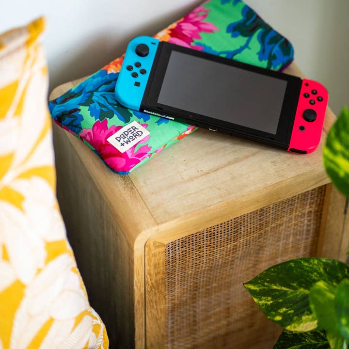 Paper and Word - Wholesale Laptop/Tablet Case - Women's - Poppy | Tech Sleeves6