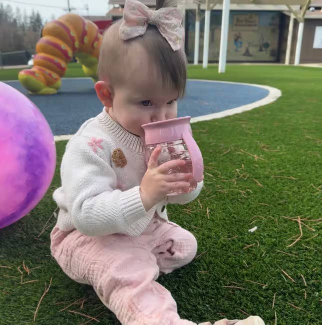 BABIREVA - Wholesale Drinking Glass/Cup - Kids & Baby - 360° cup for babies 6 months - 207 ml7