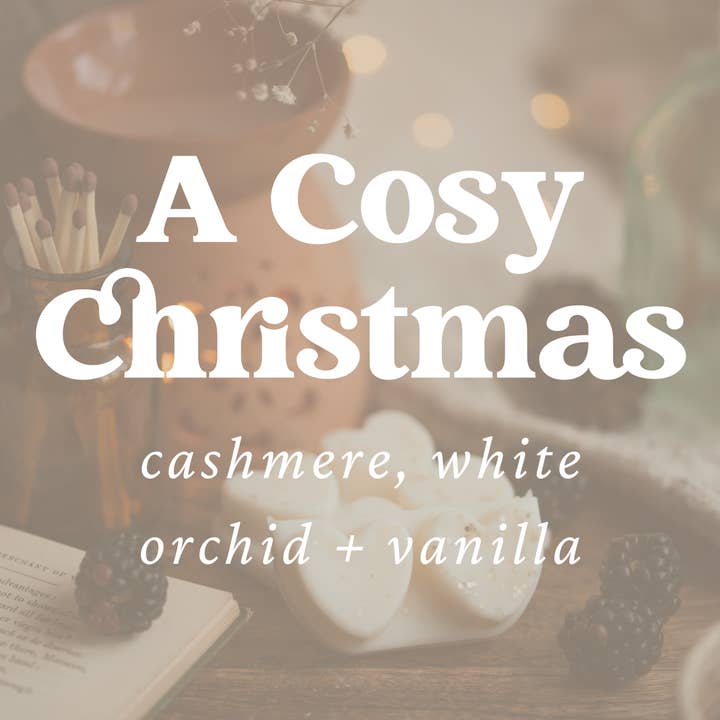 Meleri and Maple Co – wholesale Wax melt – A Cosy Christmas Scented Heart Clamshell Soy Wax Melts