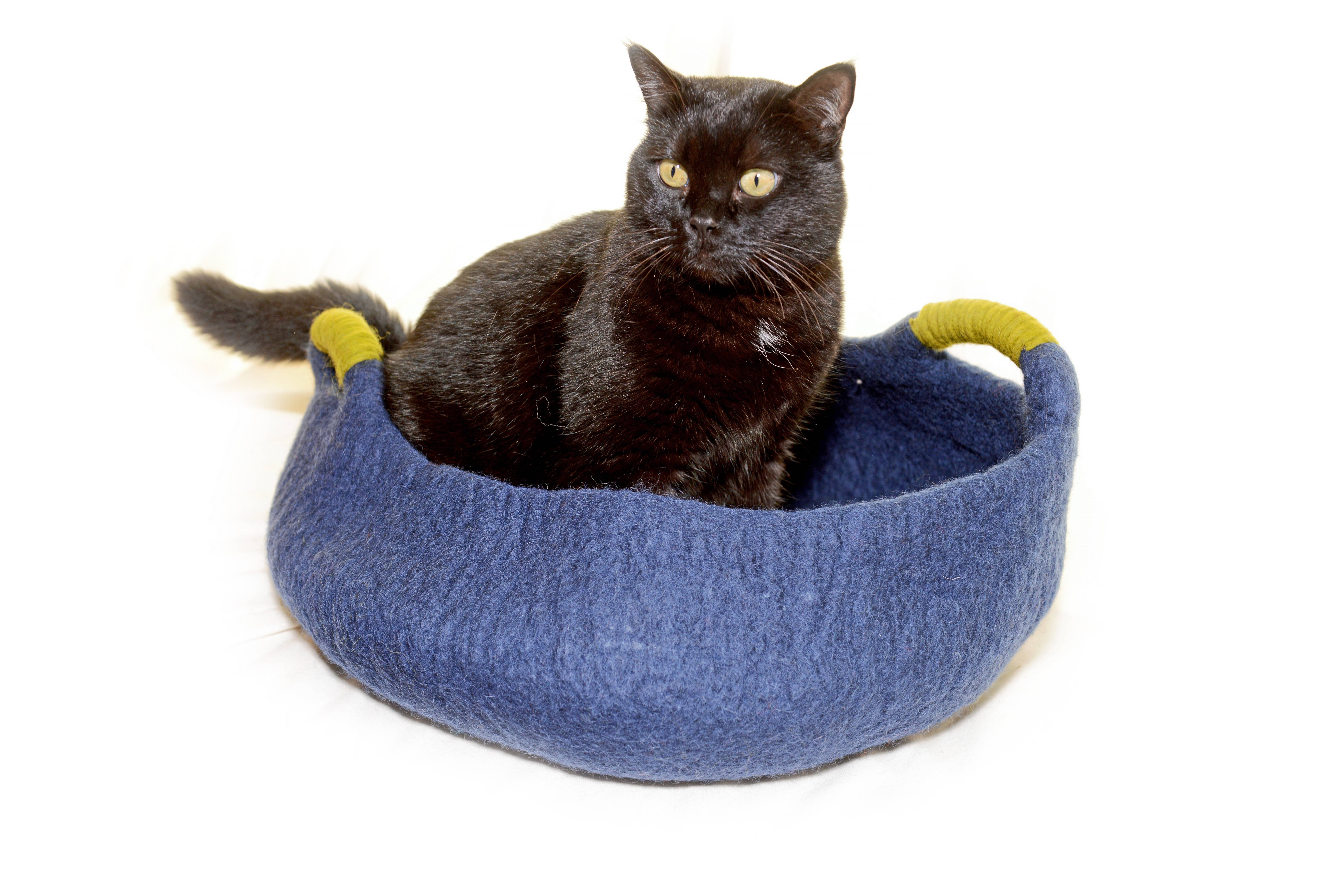 Karma Cat Inc. - Wholesale Pet Bed - Cat/Dog - Handle Wool Pet Basket1