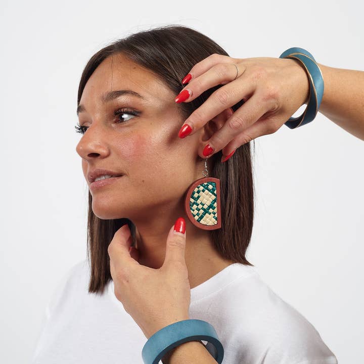 Bijondo - Wholesale Dangle Earrings - Elsa Rattan Wood Earrings2