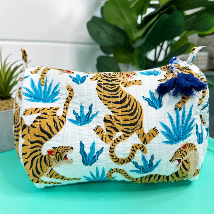 Folklore Couture - Wholesale Makeup/Cosmetic Bag - Quilted White Tiger Print Makeup Bag | Cosmetics Travel Bags
