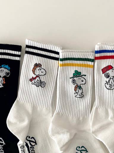 K-Wonderland - Wholesale Socks – Unisex - Peanuts Variety Snoopy 2Line Crew Ankle Socks2
