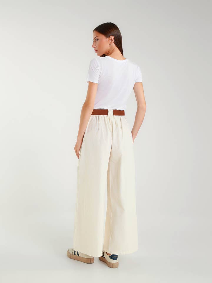 TAMBA - Wholesale Pants - Women's - Culotte pants made of baby corduroy4