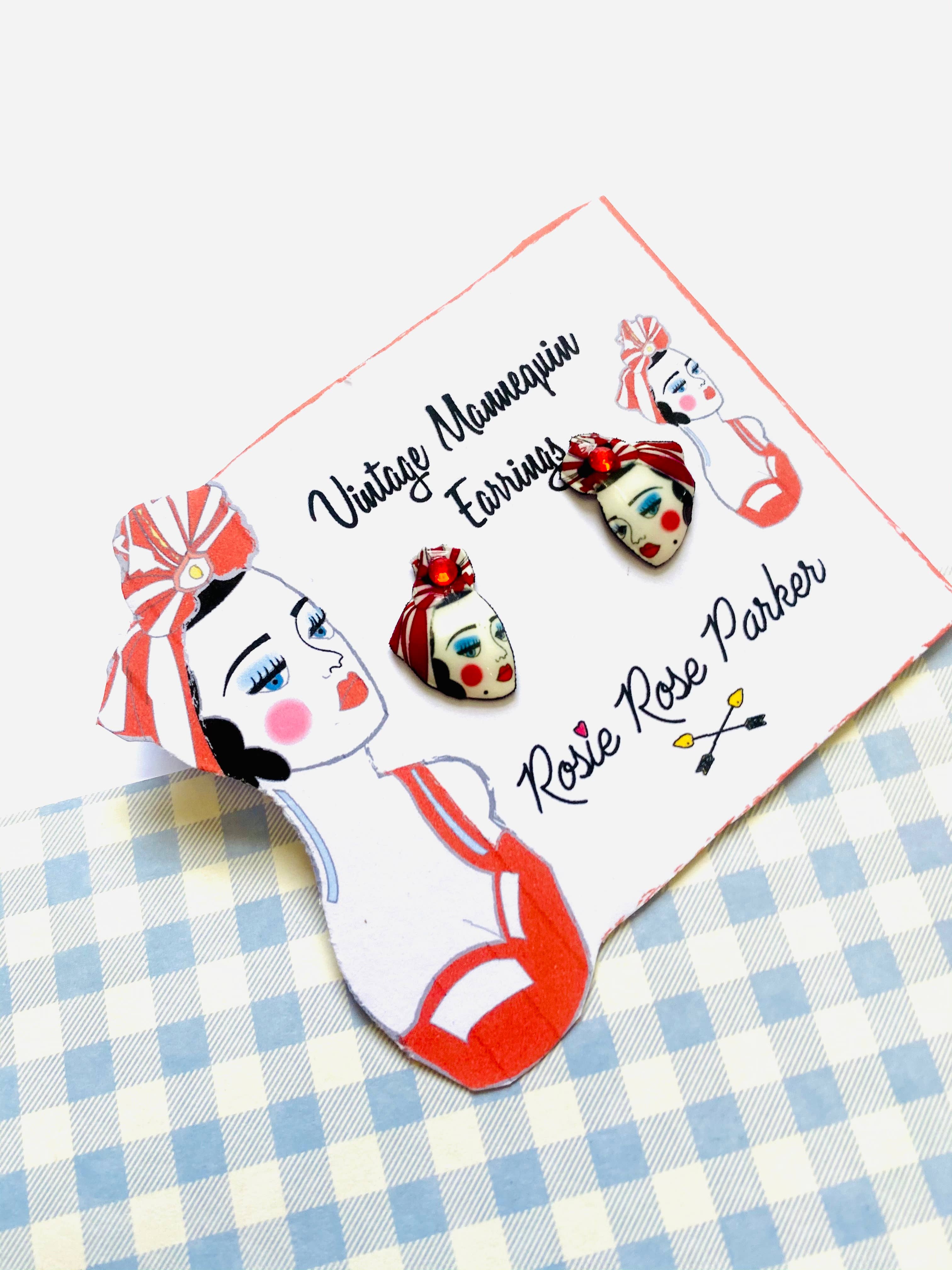 Rosie Rose Parker (US Duties Paid) – Großhandel Ohrstecker – Niedliche Vintage-Retro-Nieten, kleine rote Nieten, Vintage-Nieten1