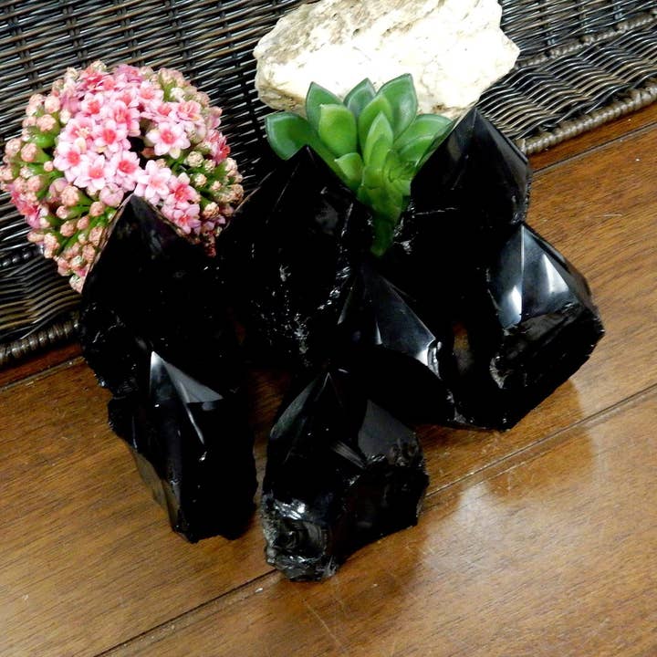 Rock Paradise - Vente Pierre et cristal de spiritualité - Pointes semi-polies en obsidienne noire cristalline vendues au poids9