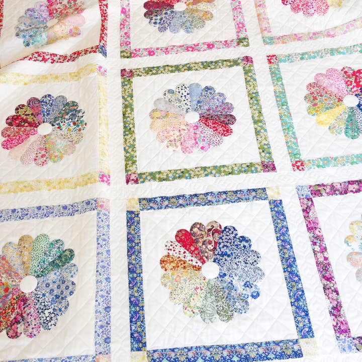 Alice Caroline - Wholesale Craft Sewing Kit - Over The Rainbow Quilt Kit