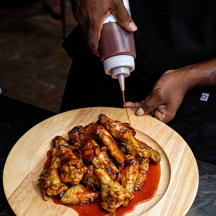 Lillie's of Charleston – wholesale Stark sås – Chucktown Stinger (varm sås + honung), 12-10oz1