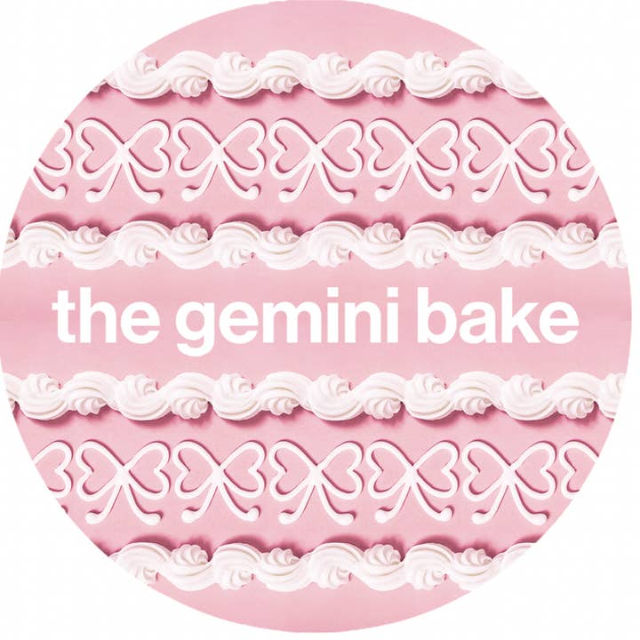 The Gemini Bake - Wholesale Washi Tape - Frosting Washi Tape 40mm - Shell Border & Large Heart Bows