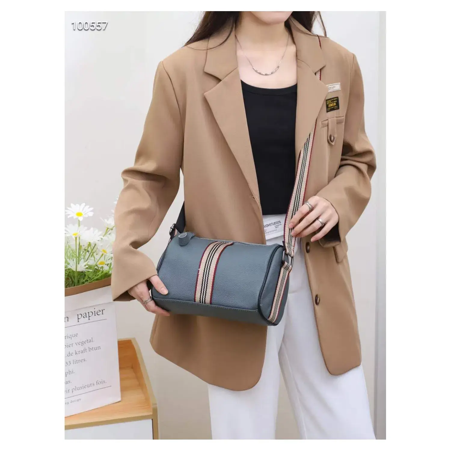 Superbia - Vente Sac porté épaule – femme - Sac tonneau en cuir véritable avec sangle en toile à rayures-Ytb-8185