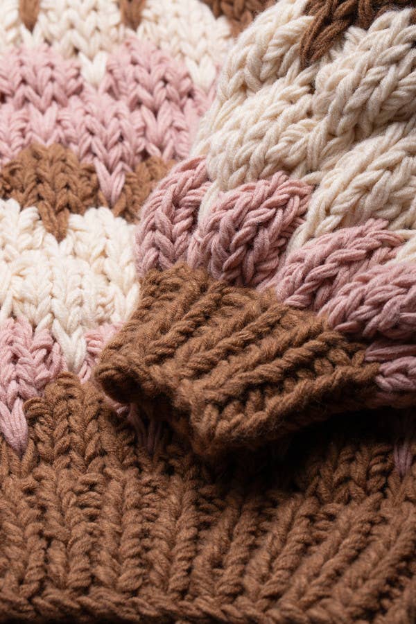 SAACHI – wholesale Cardigan – Women’s – Chunky Knit Cardigan Cropped13