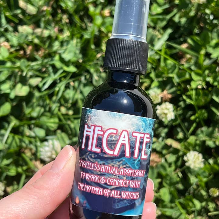 Only Crystals Remain – wholesale Room & linen spray – Hecate's Smokeless Ritual Room Spray0