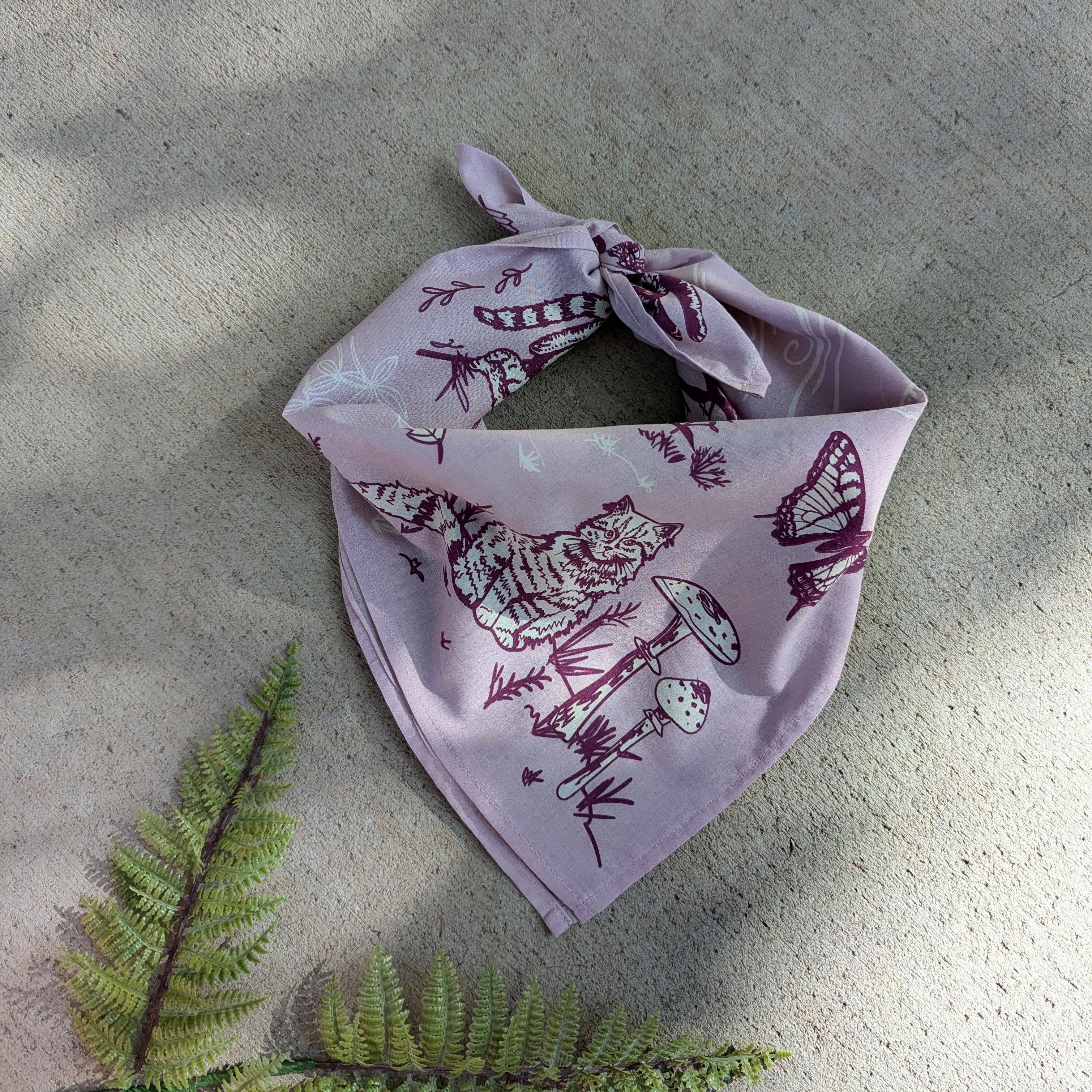 ilikesara | art + goods – Engroshandel Bandana - Unisex – bandana | udenfor katte - lys lilla kat natur skov tørklæde6