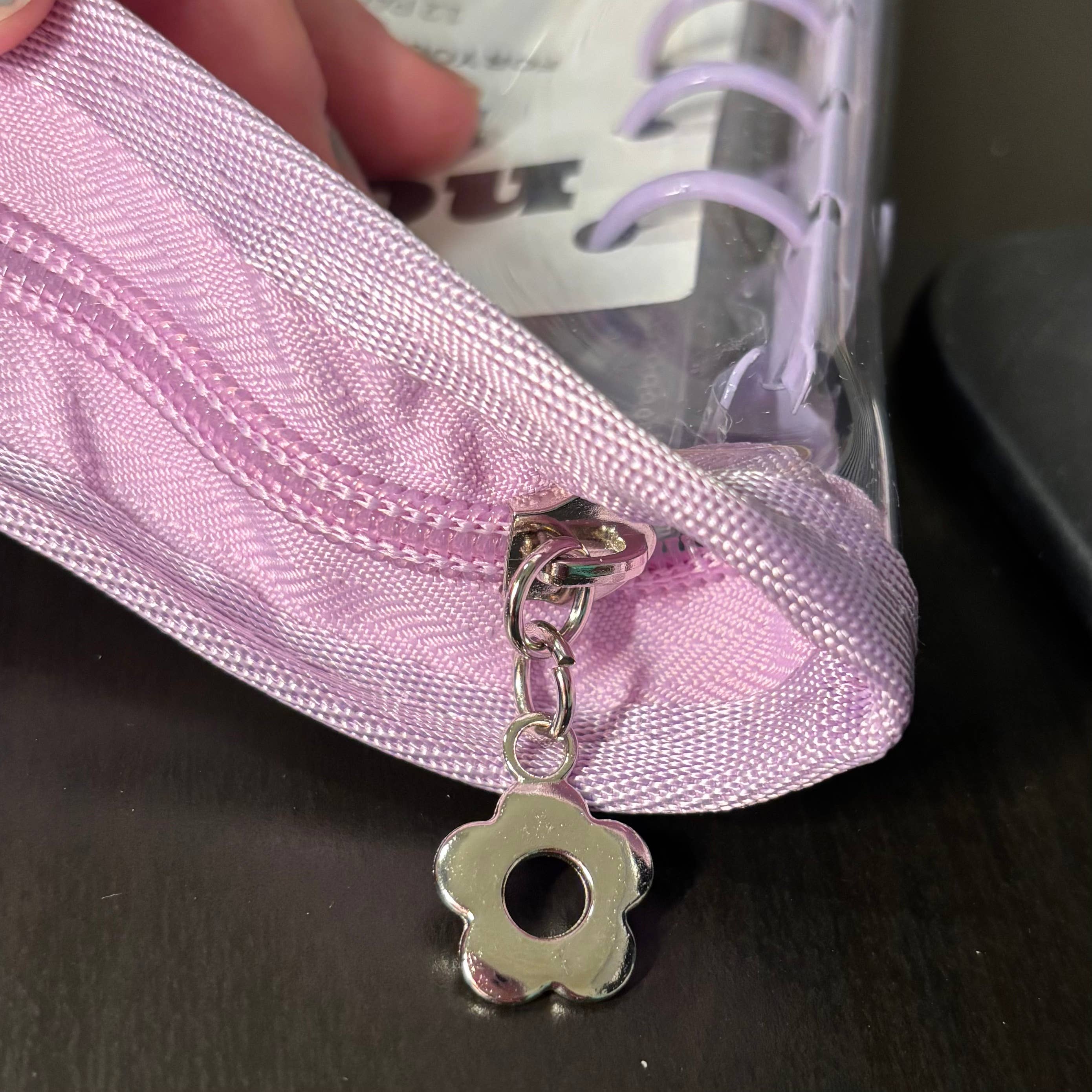 Comma Craft Co - Wholesale Knitting/Crochet Supplies - The Notions Binder - Deluxe Knitting and Crochet Organizer3