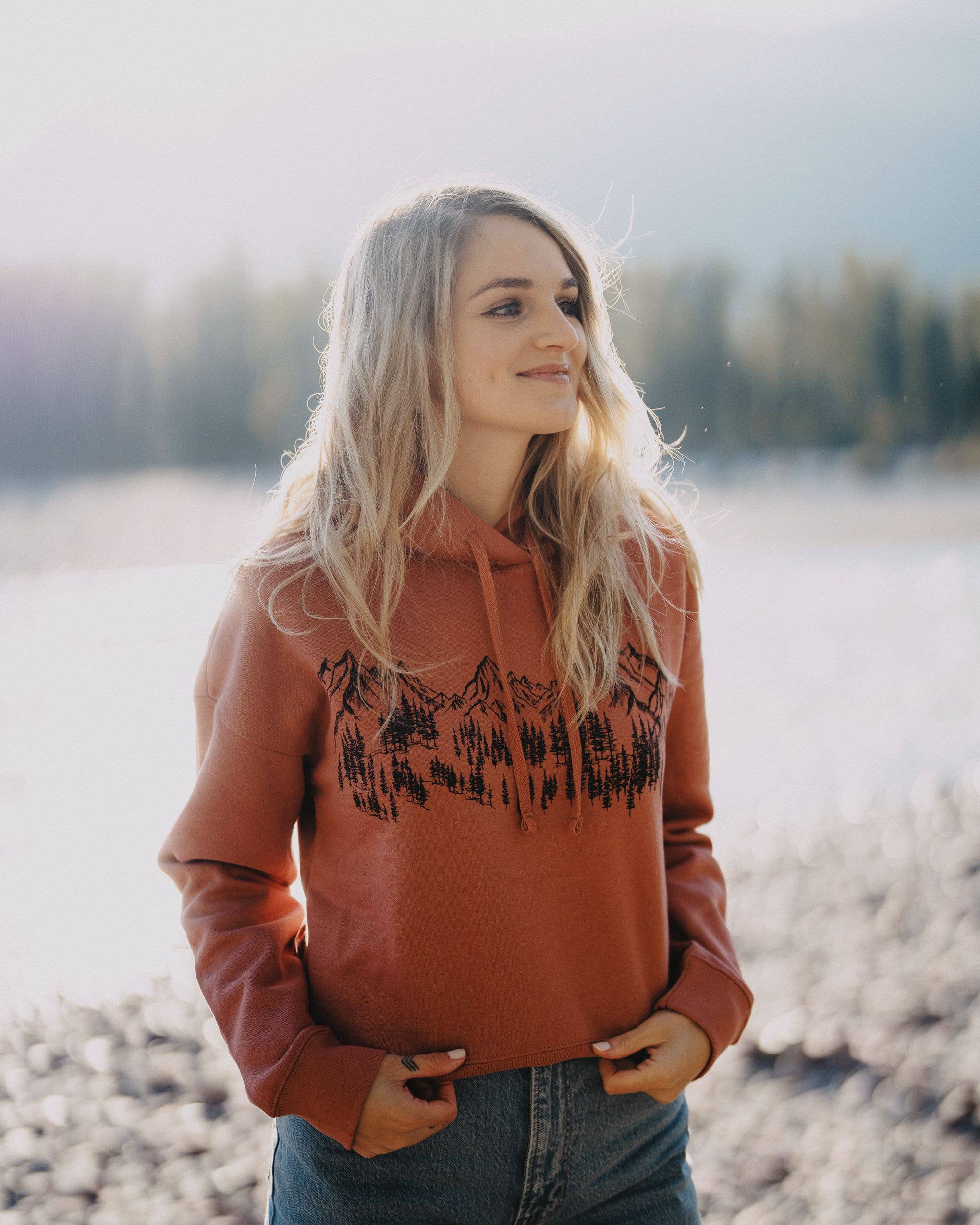The Montana Scene - Wholesale Hoodie - Women's - Mountain Sketch Ladies Crop Hoodie - Desert Rose3