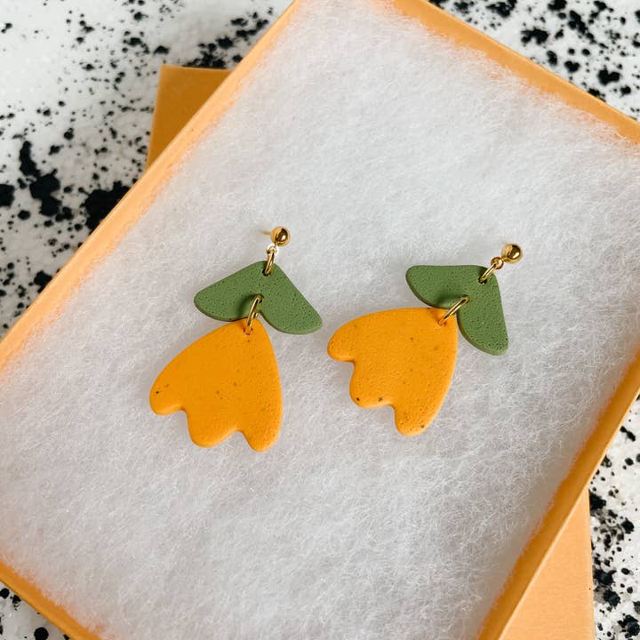 Lemon Lee Studio - Wholesale Dangle Earrings - Golden Flower Earrings1