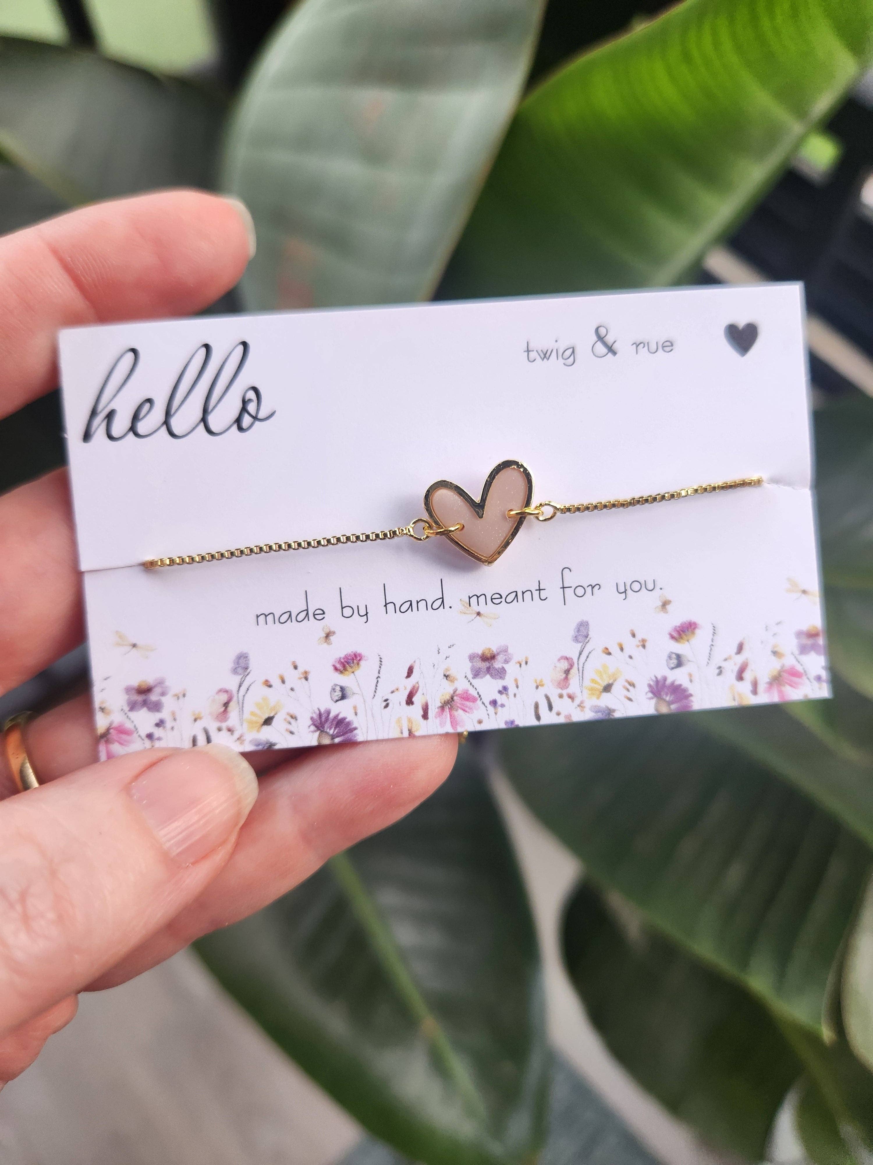 Twig & Rue boutique - Vente Bracelets à breloques/pendentifs - Bracelet coulissant cœur en or - Plaqué or 18 carats4