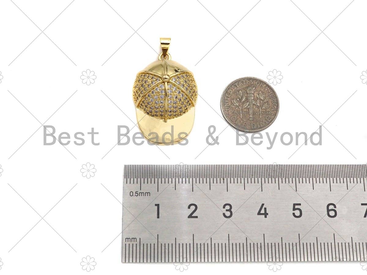 BestBeads&Beyond - Venta al por mayor Abalorios/colgantes individuales - Colgante con forma de gorra de béisbol con micro pavé de circonita cúbica, dije de oro delicado, collar, pulsera, colgante, 20 x 30 mm, SKU #LK2694