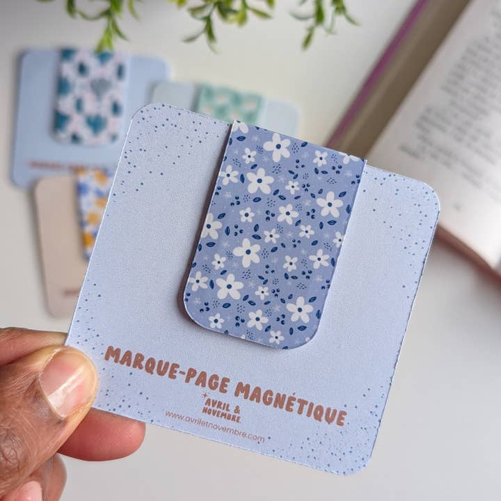 Magnetic Bookmark - Small White Flowers - Purple Background for wholesale by Avril & Novembre