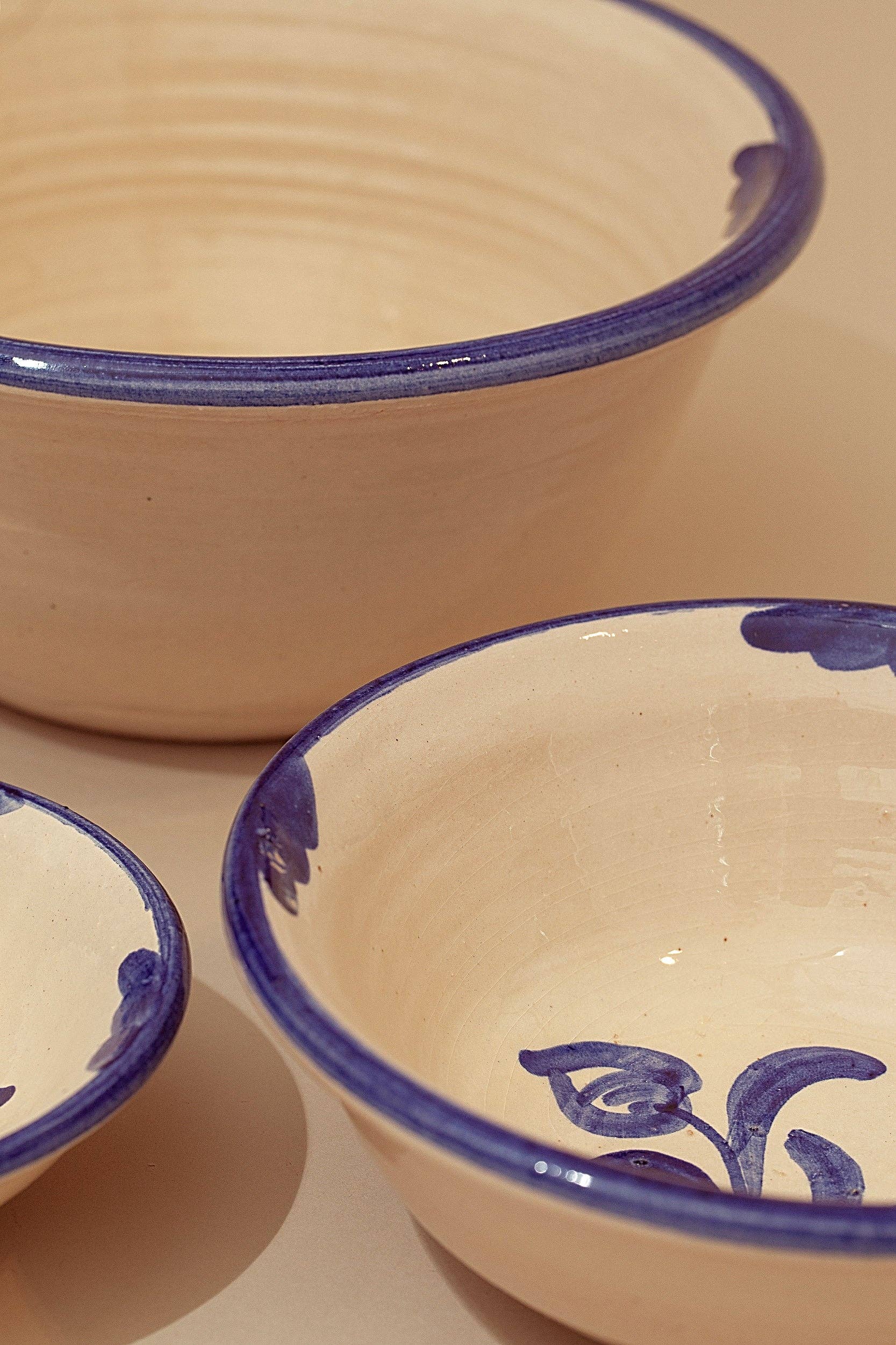 Eturel Madrid - Wholesale Serve Bowl - Set of blue granaíno ceramic bowls3