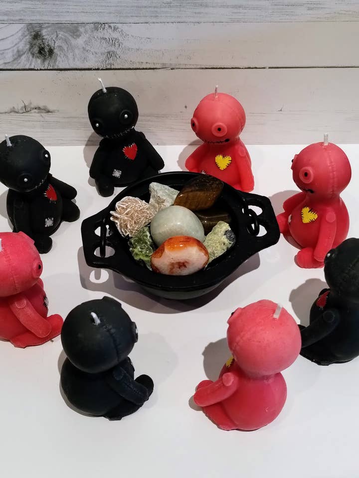 Vela de muñeca vudú pintada a mano para venta al por mayor de Muddy River Conjure