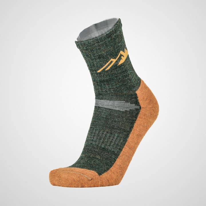 Polku - Chaussette en alpaga - Vert forêt/Jaune pour la vente par Wølmark Finland