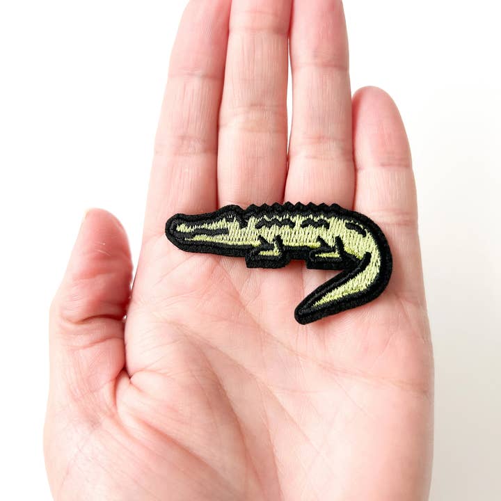 Field Trip Threads - Wholesale Patch - Alligator Embroidered Iron On Patch Green Crocodile2