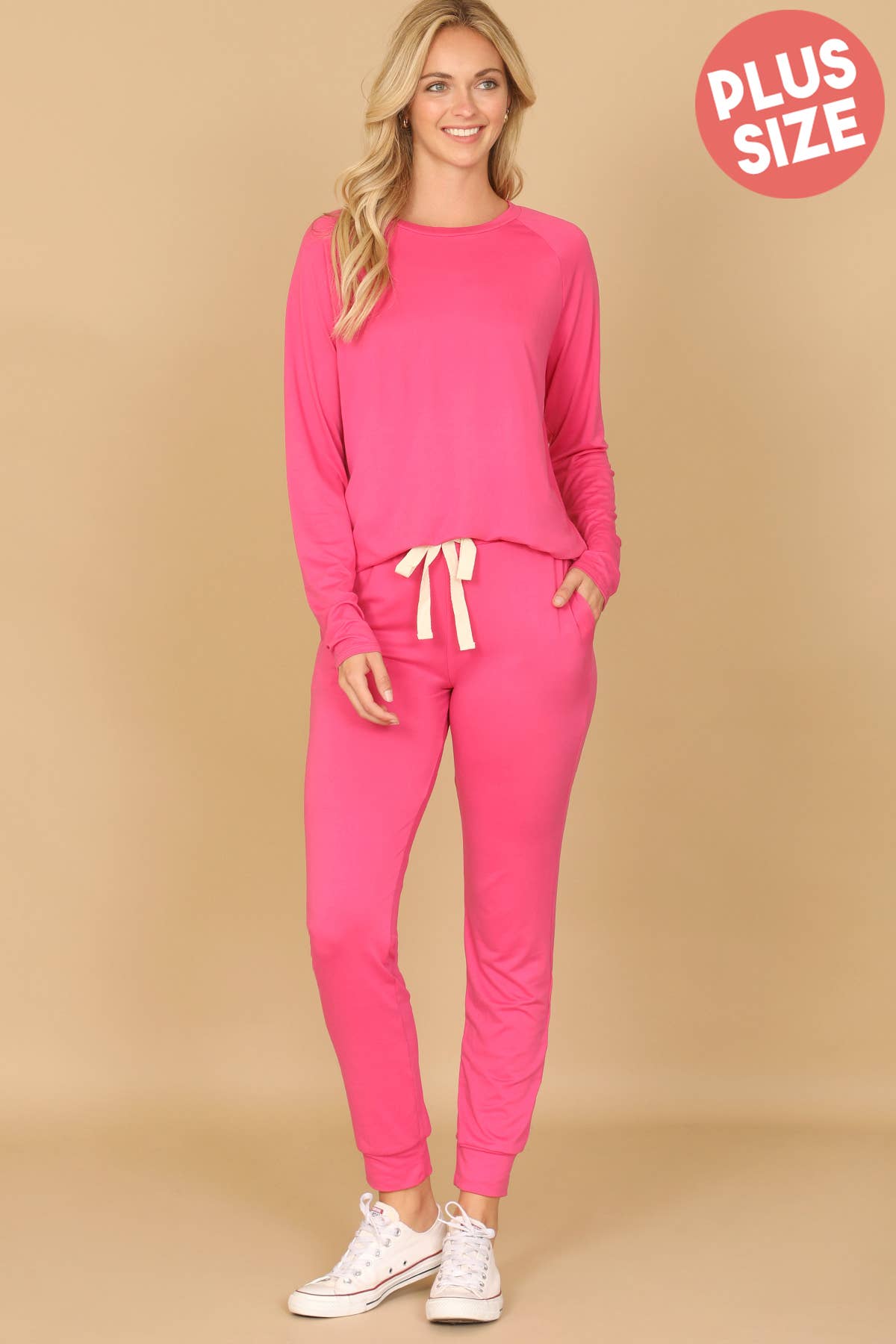 You & Me - Vendita all'ingrosso Pantaloni sportivi/da jogging loungewear - Donna - Set maglia a maniche lunghe e joggers taglie forti YMP40001XV con cintura da annodare.6