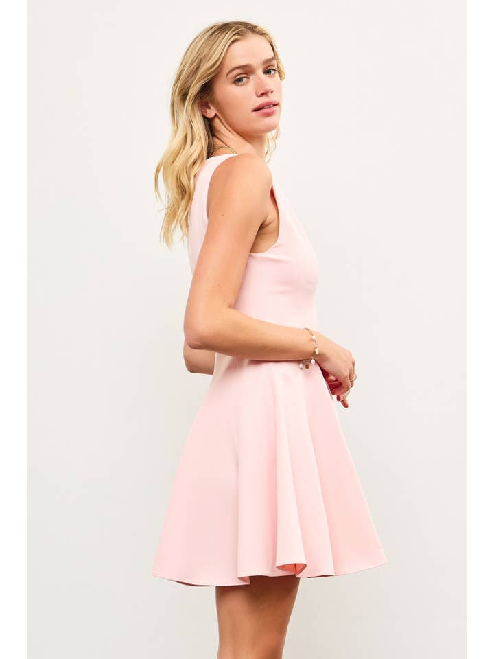 Mustard Seed - Wholesale Dress - Women's - SLEEVELESS SEAM DETAIL SWING DRESS