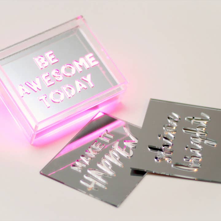 Locomocean Ltd – wholesale Desk/tabletop sign – Pink - Mini Acrylic Box LED1