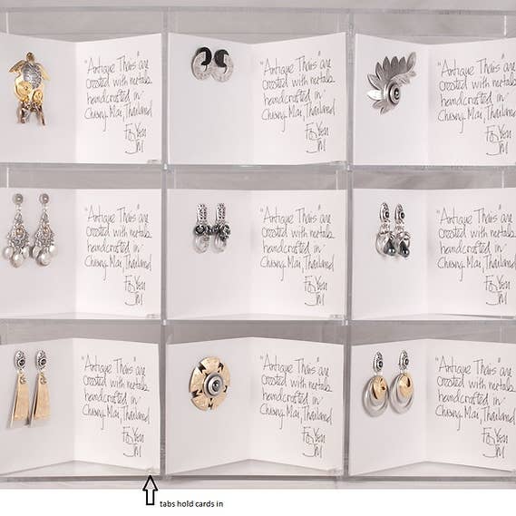 Écran Lucite à 9 emplacements pour la vente par John Michael Richardson