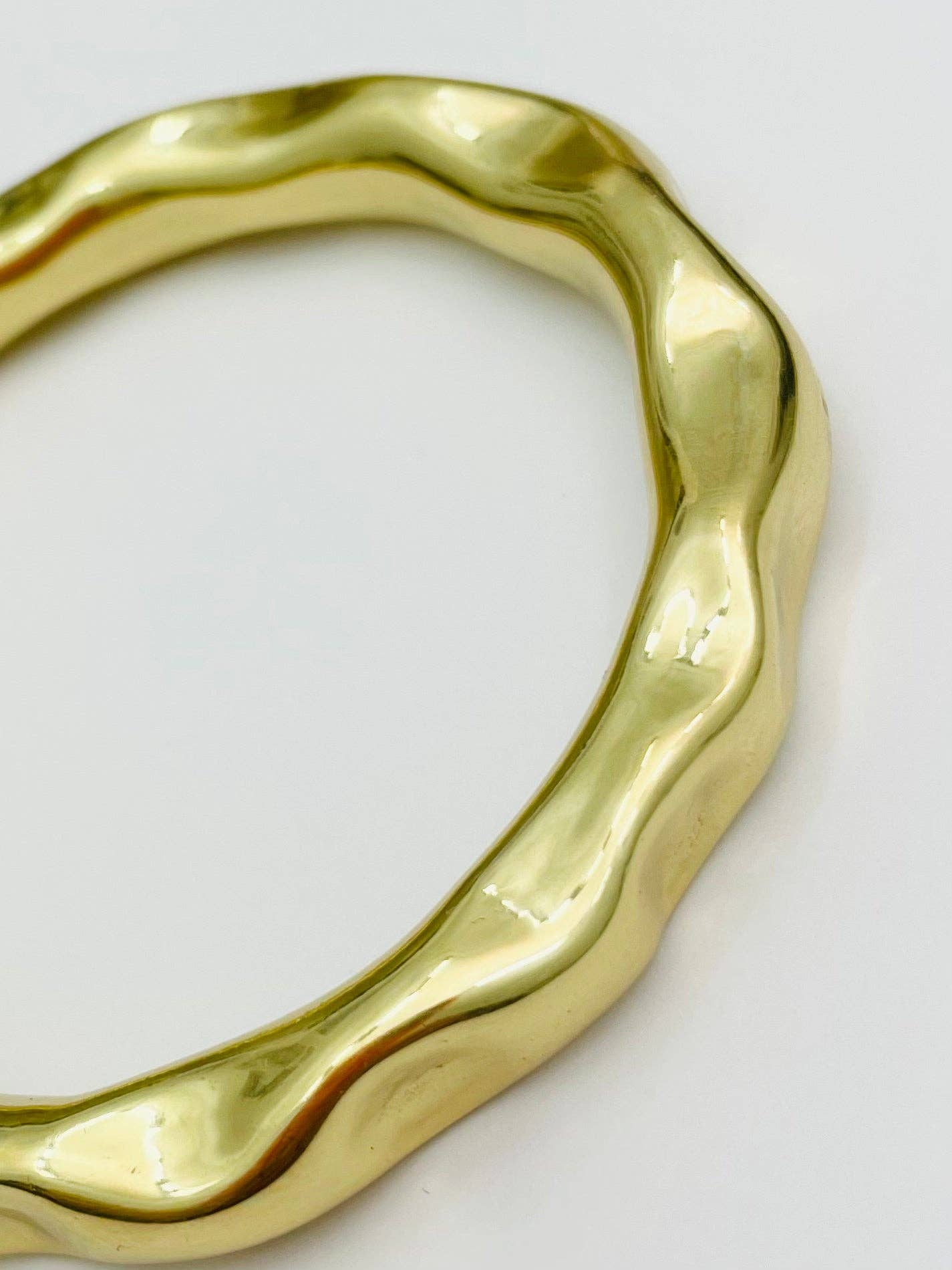 TWO FORTY TWO - Wholesale Bangle Bracelet - GOLDEN - The Beautiful Bangle (gold) BBR2532