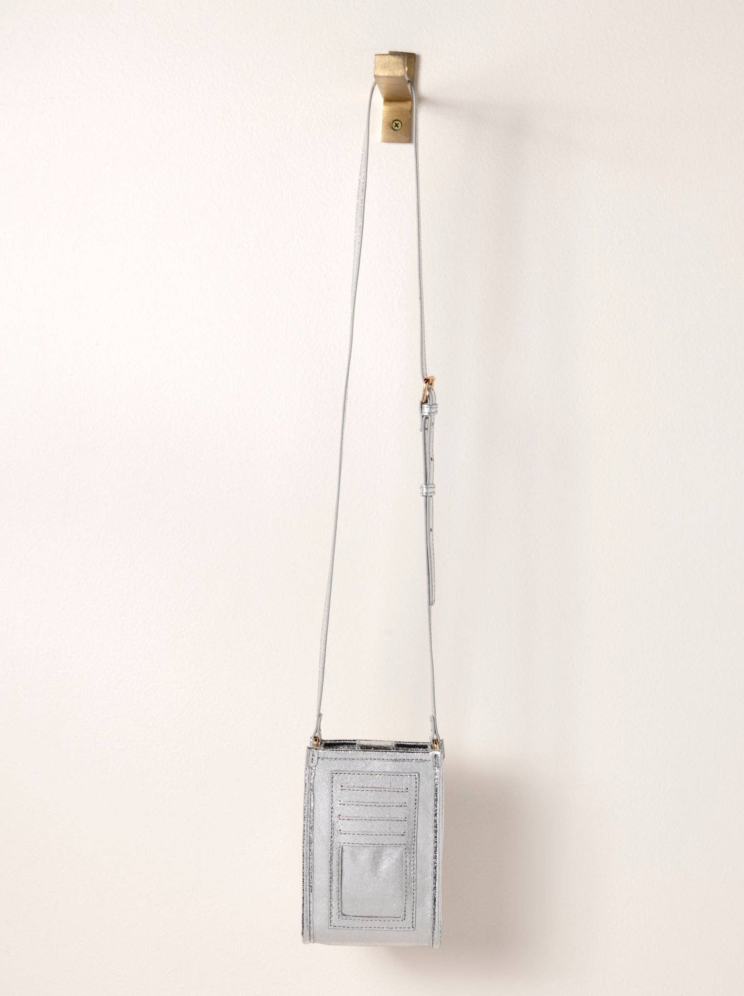 Shiraleah - Wholesale Phone Wallet - Women's - SKYLER PHONE HOLDER, SILVER3