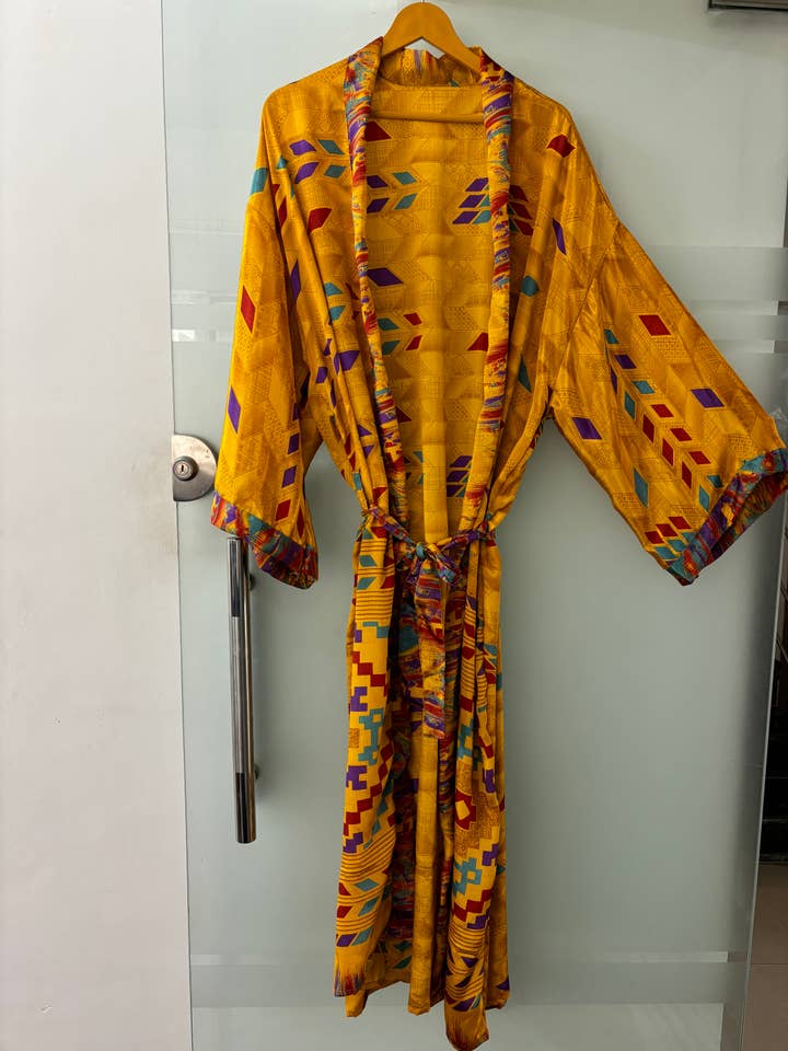 Meghcraft - Venta al por mayor Kimono - Mujer - Kimonos de seda reciclada para mujer - Cobertura corporal