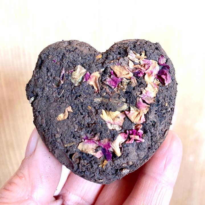 Sea + Green - Wholesale Plant Seeds - LOVE Seed + Soil Hearts Wildflower Bee Friendly Seed Ball1