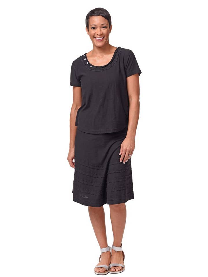 Tulip Clothing - Wholesale T-Shirt - Women's - CS101 Button Tee in Black*