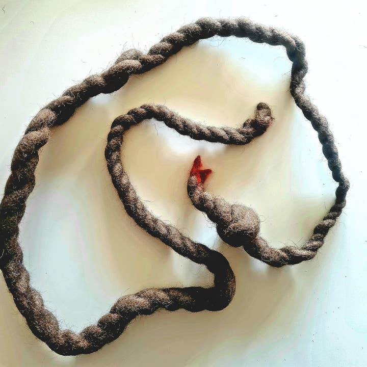 Kæmpe slange af økologisk uldfilt for engroshandel hos herzundhund