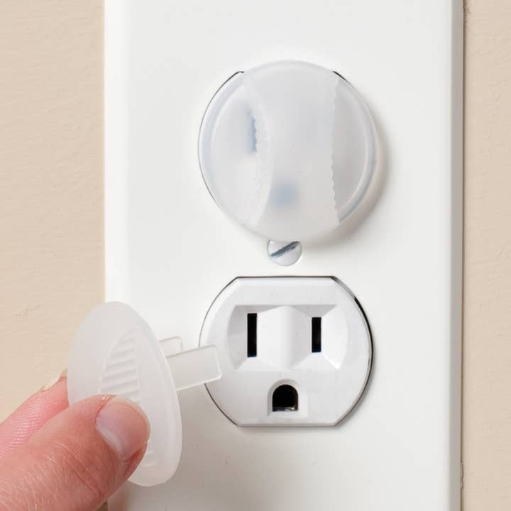 KidCo - Wholesale Safety Equipment - Electrical Outlet Caps4