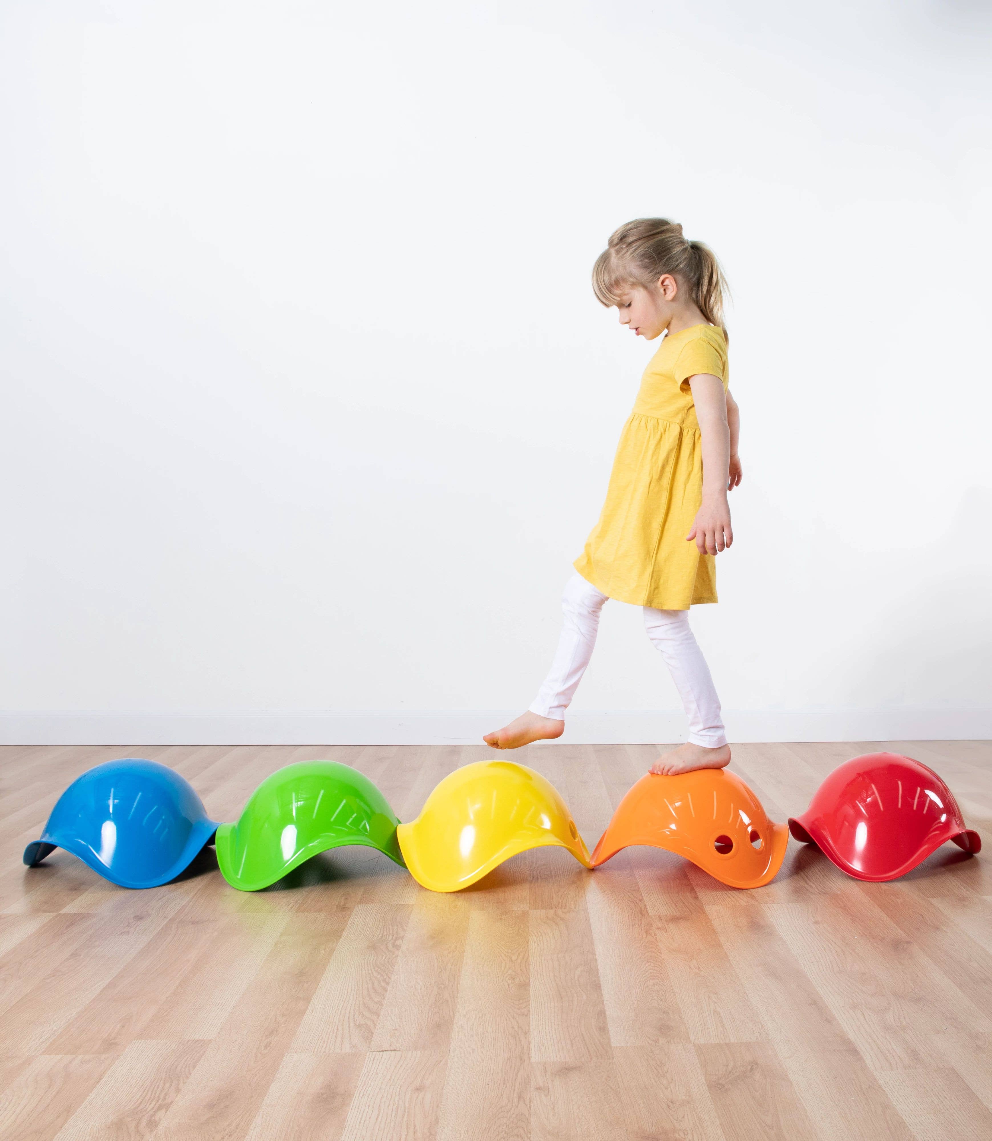 Fat Brain Toy Co. - Wholesale Classic Toy - Kids - bilibo by MOLUK - Classic Assortment