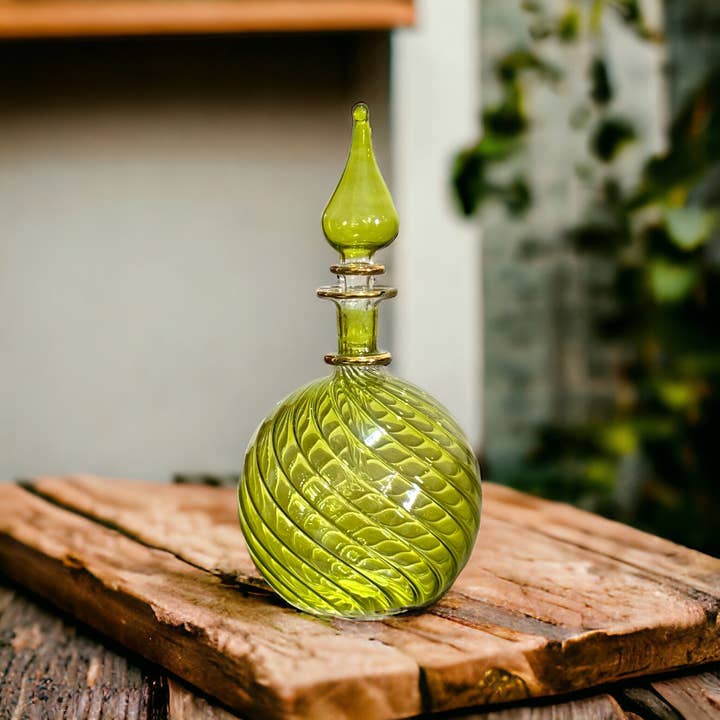 LesTroisPyramides - Wholesale Decorative Tabletop Object - Green Ribbed Blown Glass Perfume Bottle In 14 K Gold