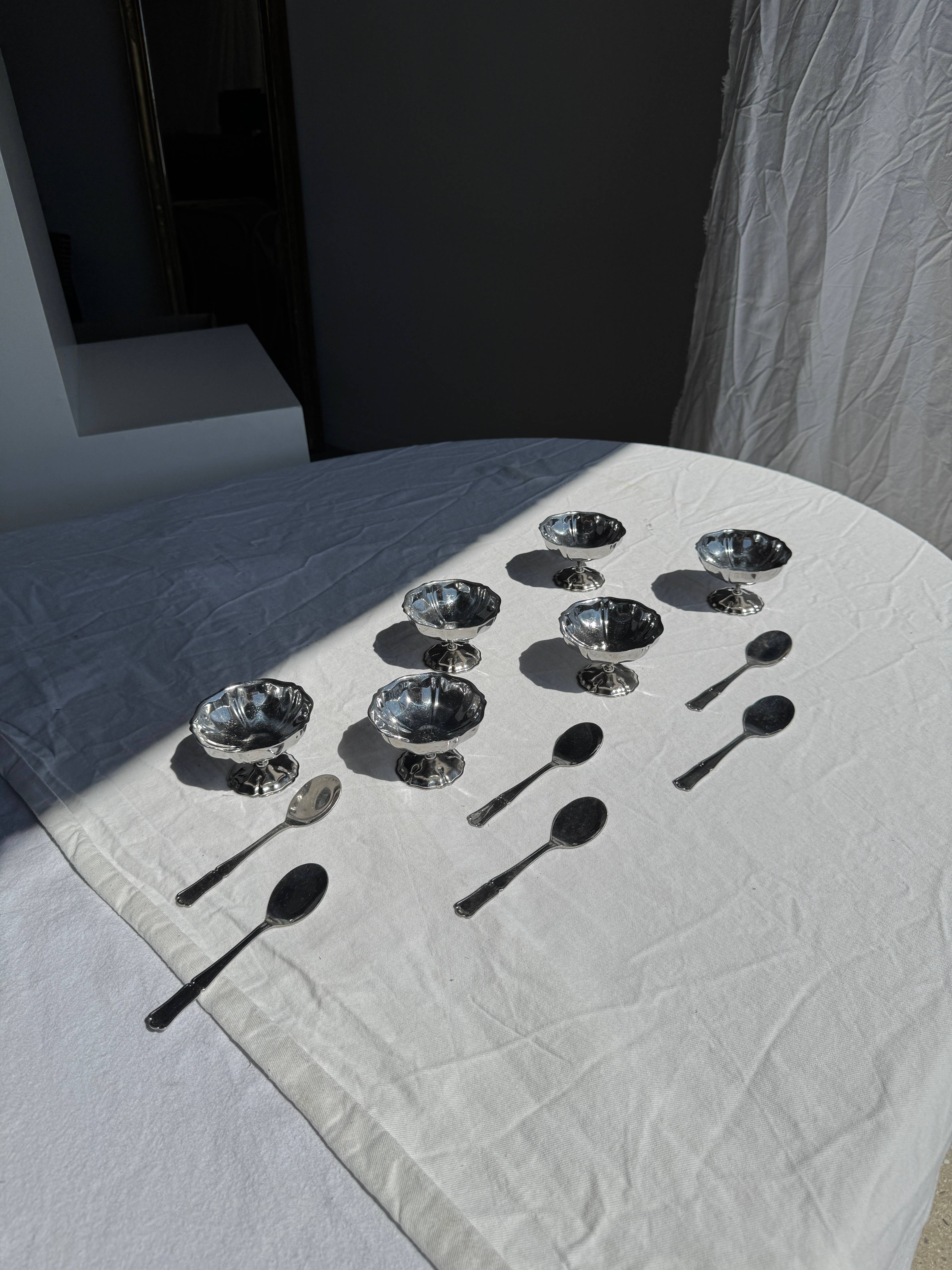 Office Objets - Wholesale Ice Cream Scoop - Vintage box containing 6 bistro ice cream cups11