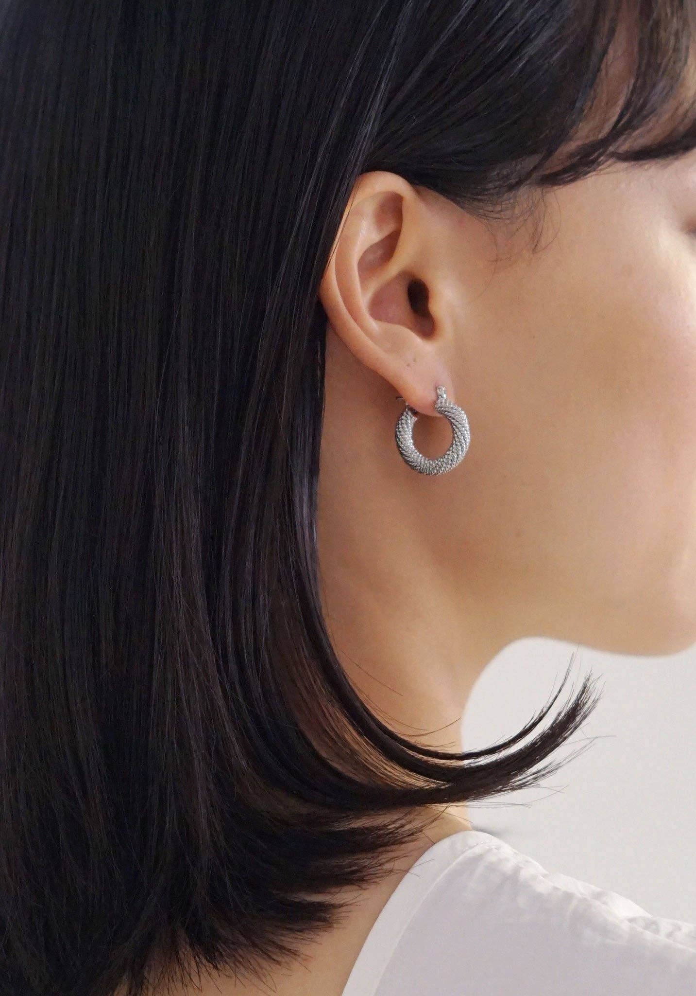 SOLI STUDIO - Wholesale Hoop earrings - Millie • Silver