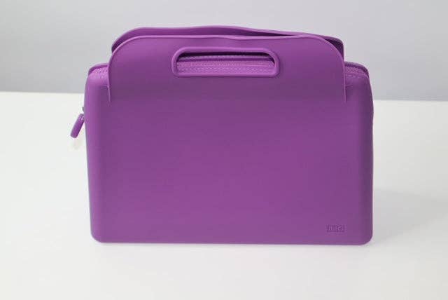 ibiG Bags & Accessories - Vendita all'ingrosso Pochette - Donna - Borsa ibiG Grande (Large). Facile da pulire. Chiusura con cerniera.10