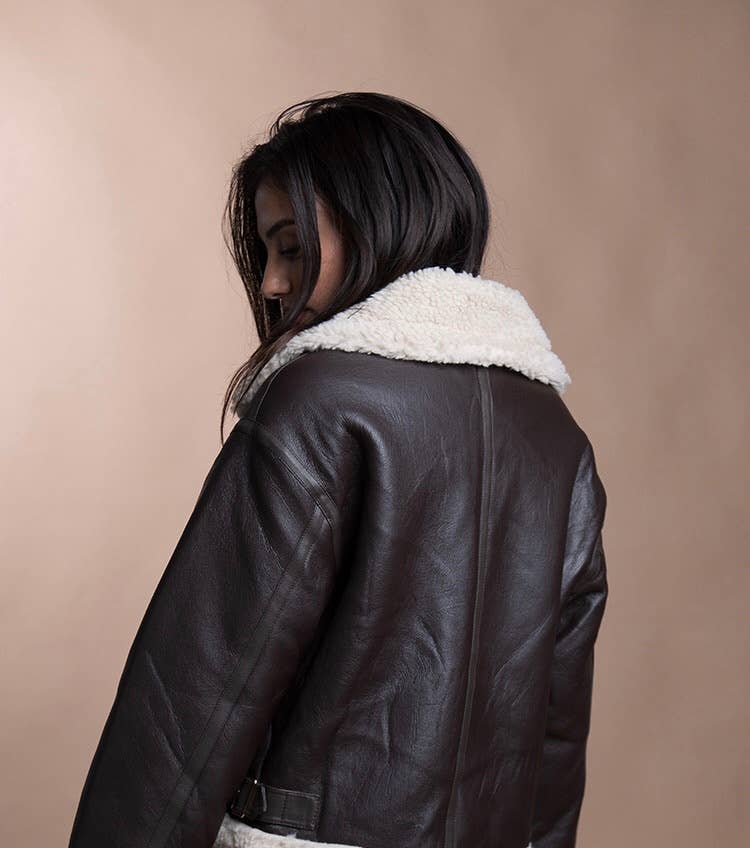 SWEET MAGIC MODA Y COMPLEMENTOS - Vente Veste – femme - VESTE EN MOUTON AVEC FERMETURE ÉCLAIR 1