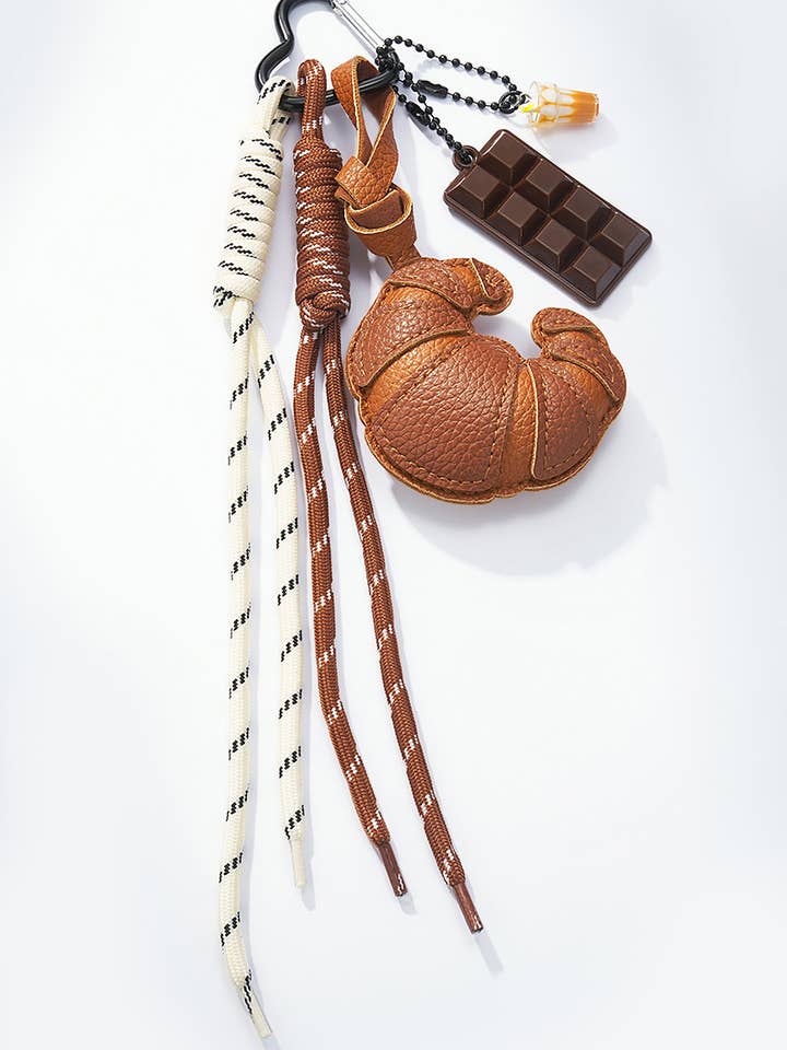 Bag charm and keychain Croissant PC37 for wholesale by BYREN | ÉLINE L'ATELIER