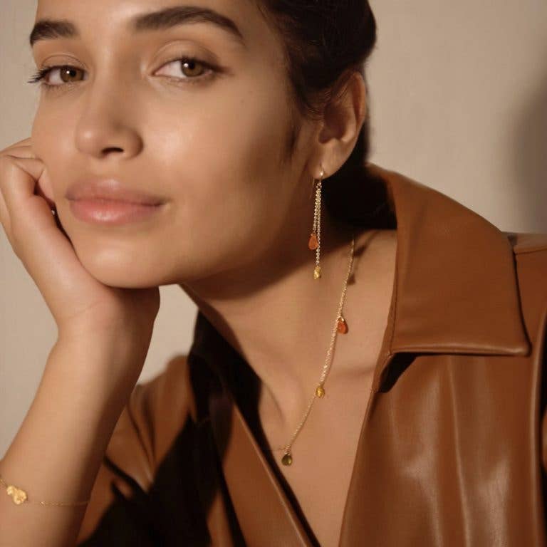 Makal - Venta al por mayor Pendientes colgantes - Pendientes Arlet con pepitas de oro y piedras3