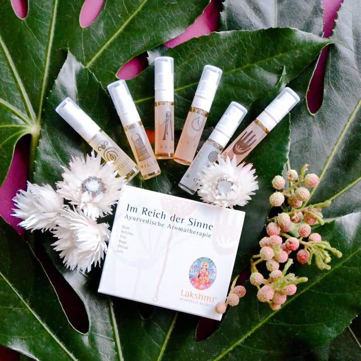Lakshmi® - Wholesale Perfume Gift Set - Natural Perfume Set "In the Realm of the Senses"1